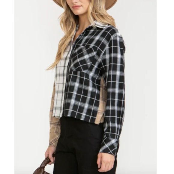 Fate Multi Block Cropped Flannel - Picture 12 of 12